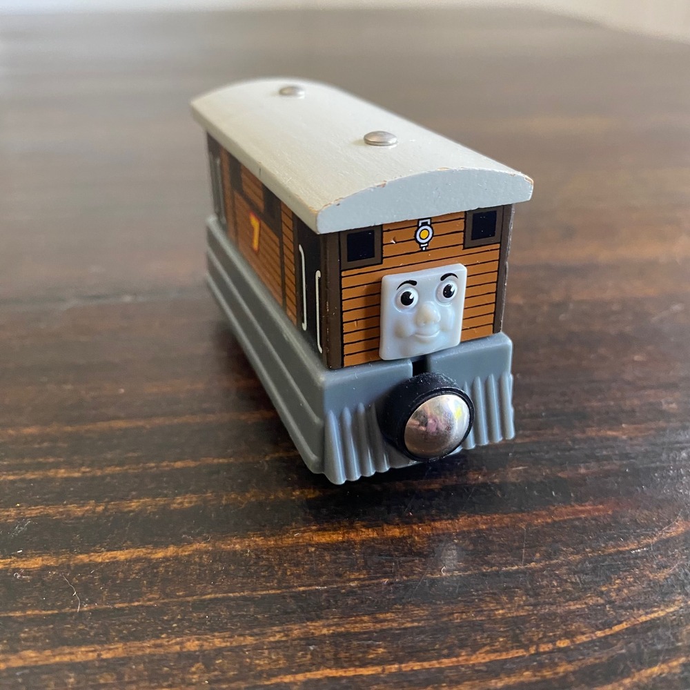Thomas & Friends Wooden Railway Toby the Tram Engine Learning Curve No 7